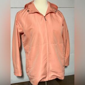 IZOD 2X women’s peachy pink zip front hooded windbreaker pristine condition